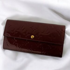 Louis Vuitton Wine Vernis Sarah Wallet